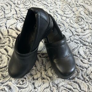 BOC Women’s Black Leather Clog Slip On Shoes Size 9